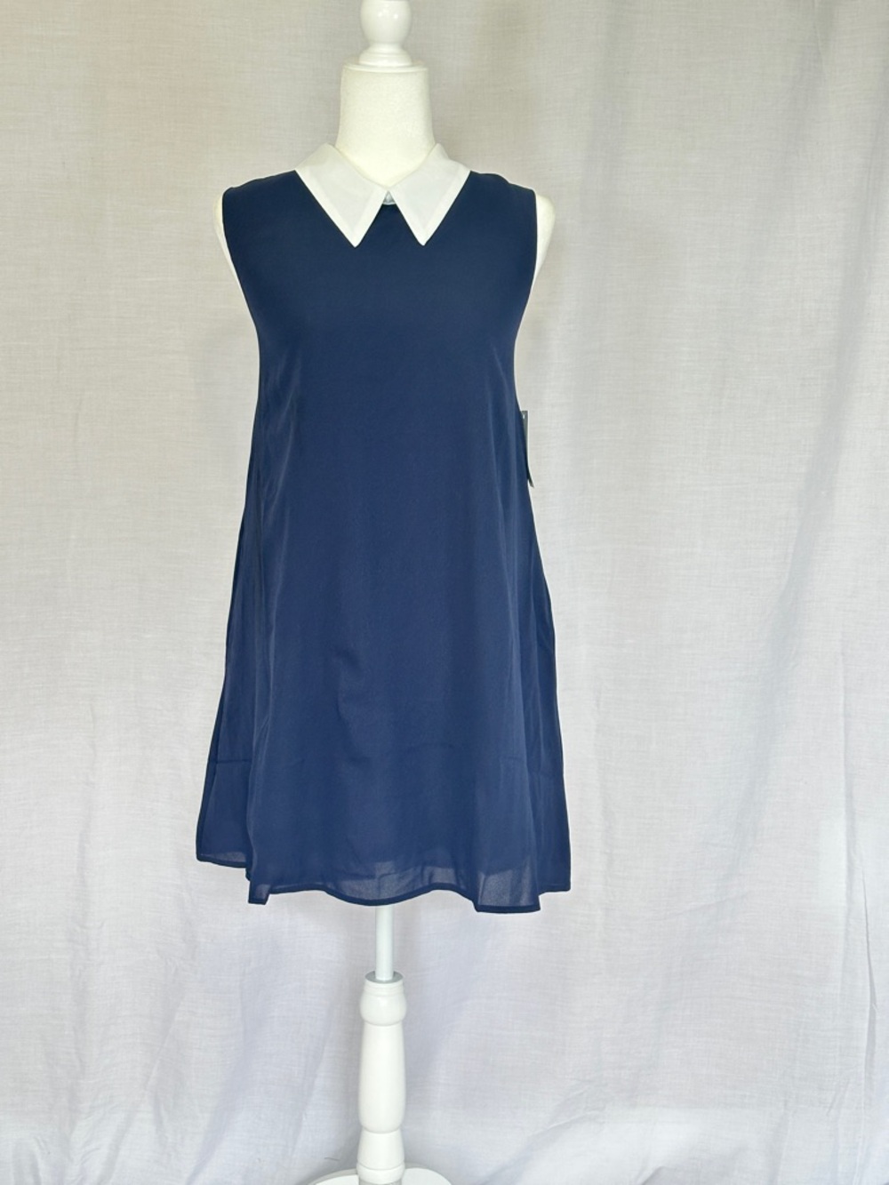 Tulip B Navy Sleeveless Mini Dress with White Pointed Collar - Picture 3 of 9